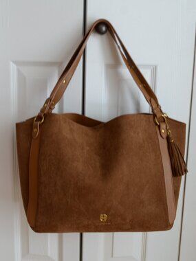 House of Harlow 1960 Large women's brown faux suede luxe totes handbag tassel.